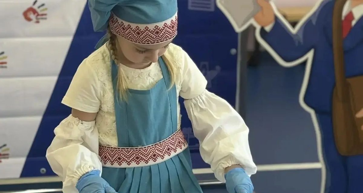 Дошколята из 22 детсадов Архангельска пробуют себя в кондитерском деле и судостроении